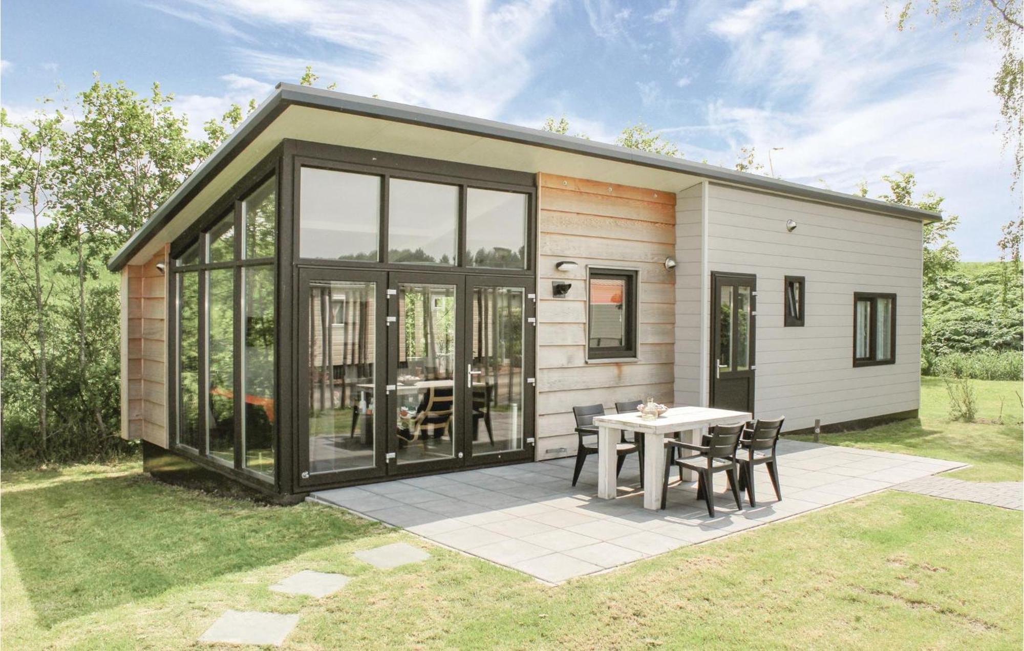 2 Bedroom Awesome Home In Sint-Annaland 외부 사진